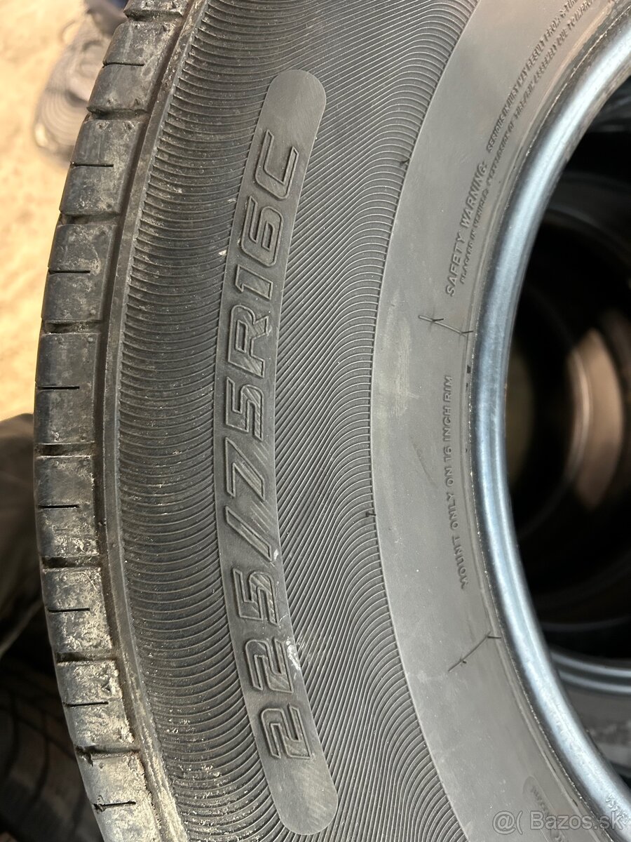 Pneumatiky 225/75 r16C