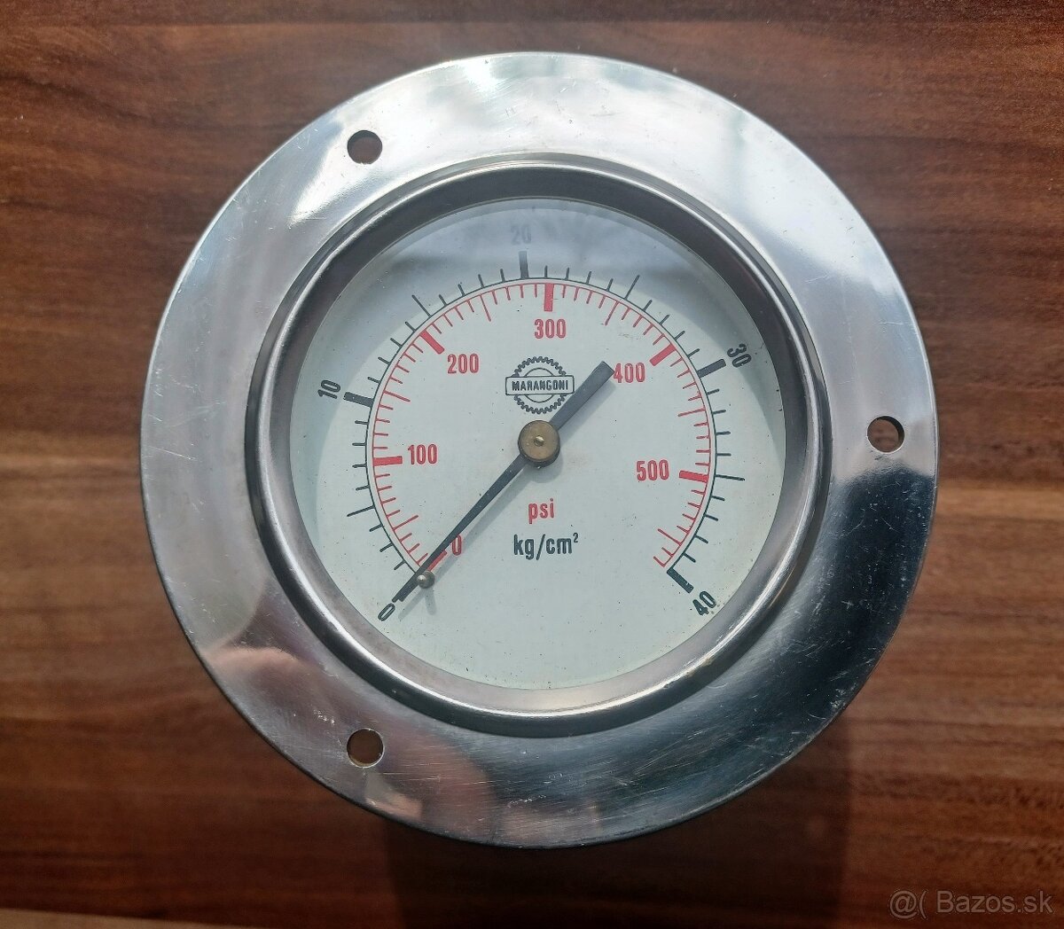 Manometer tlakomer
