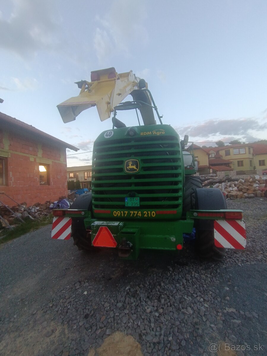 John Deere 7350