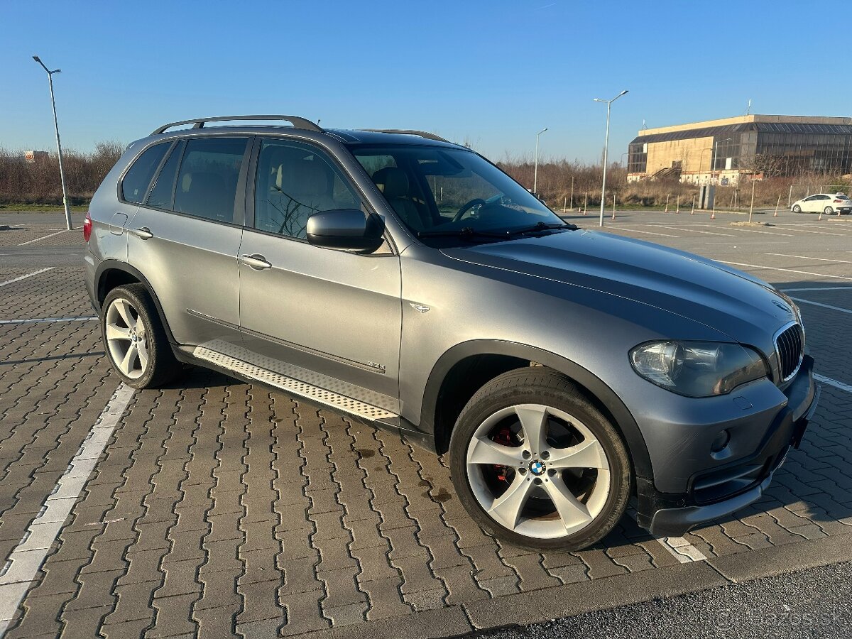BMW X5 e70 3.0d xDrive Šedá metalíza