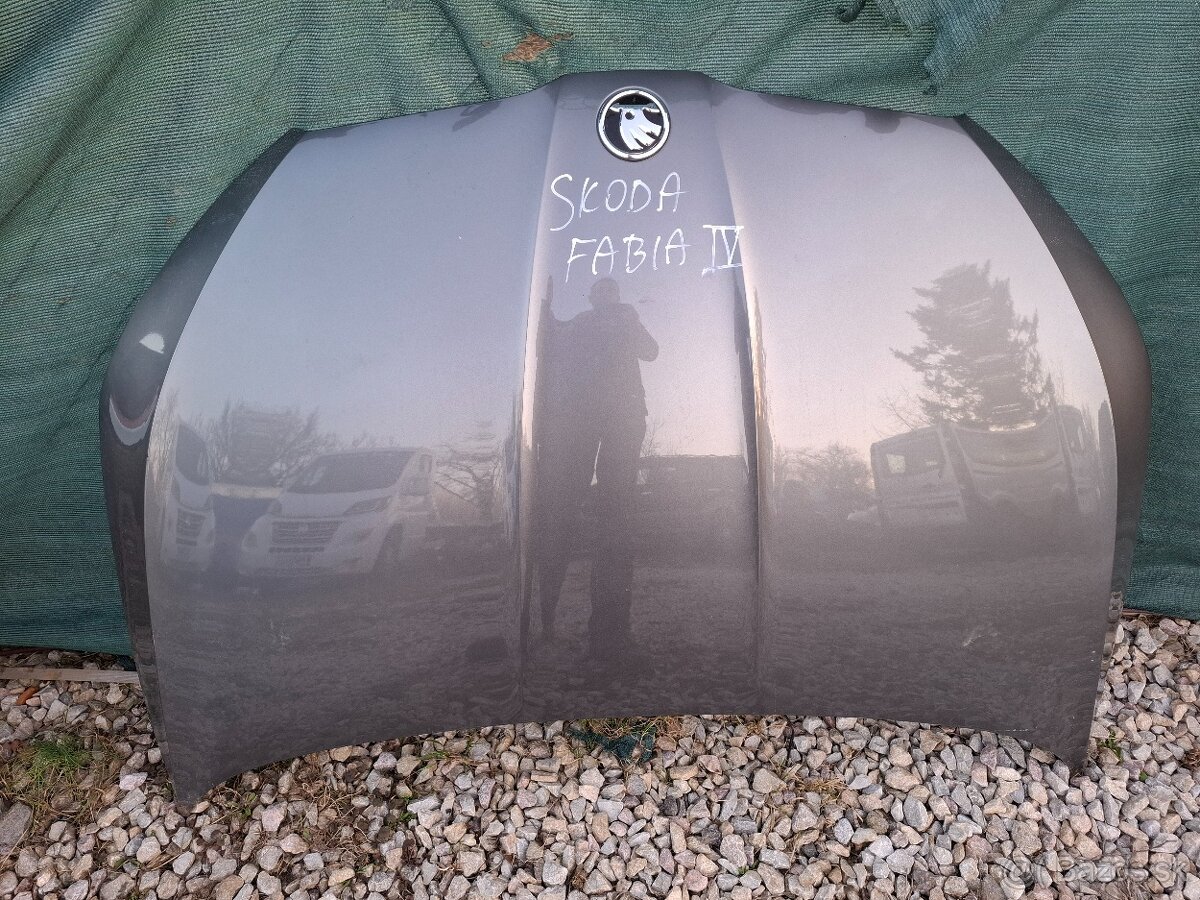 Škoda Fabia IV. Kapota