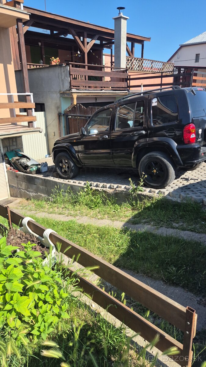 Jeep kj 2.8