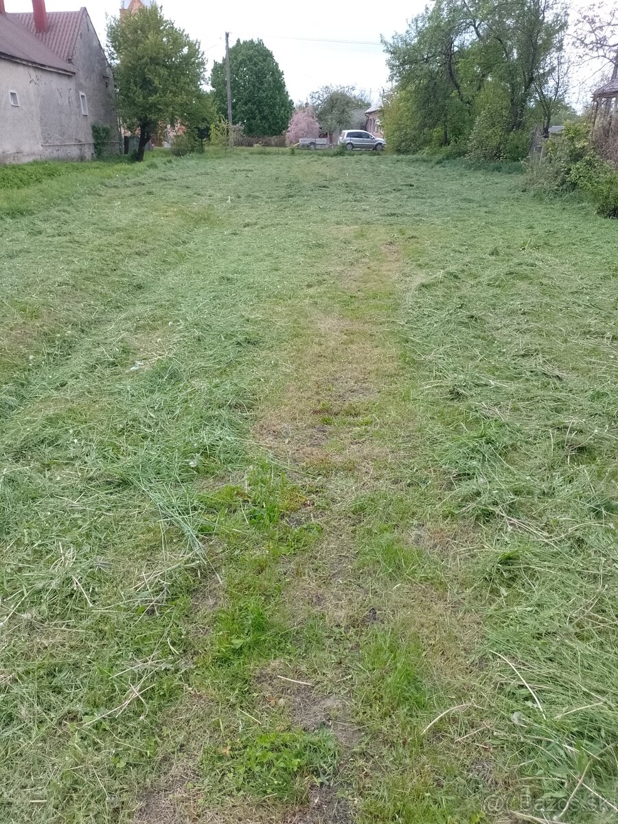 Predám pozemok na výstavbu rodinného domu