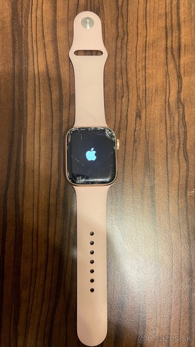 Apple watch se 44 mm rozbite sklo