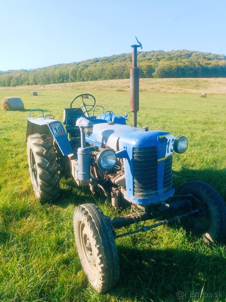 Zetor 25
