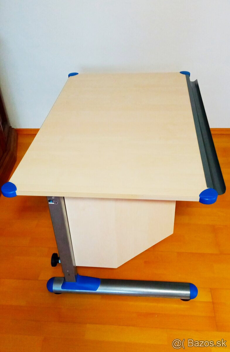 Predam modry rastuci stol pre deti - naklapatelny