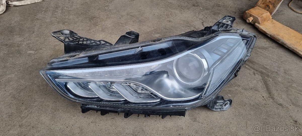 maserati ghibli svetlo xenon lave