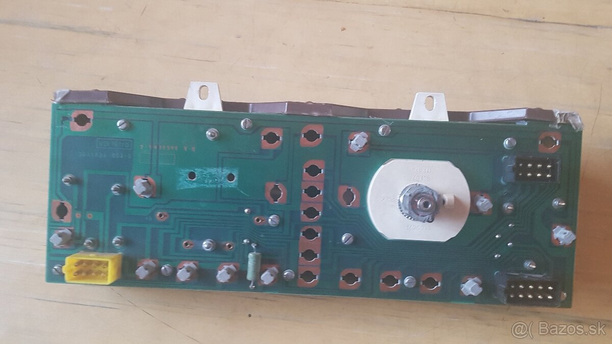 Škoda favorit.pristrojovka