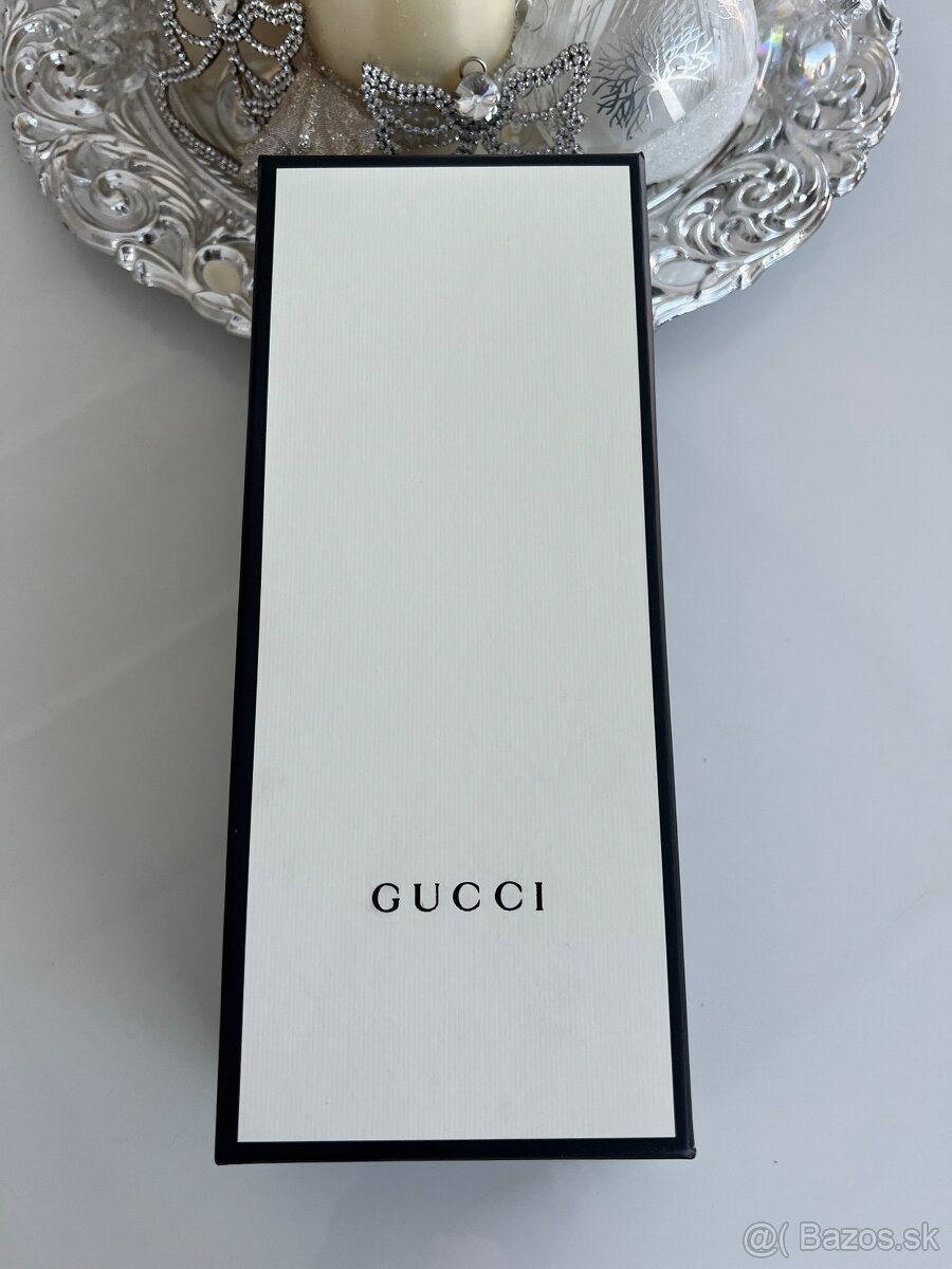 Gucci krabicka
