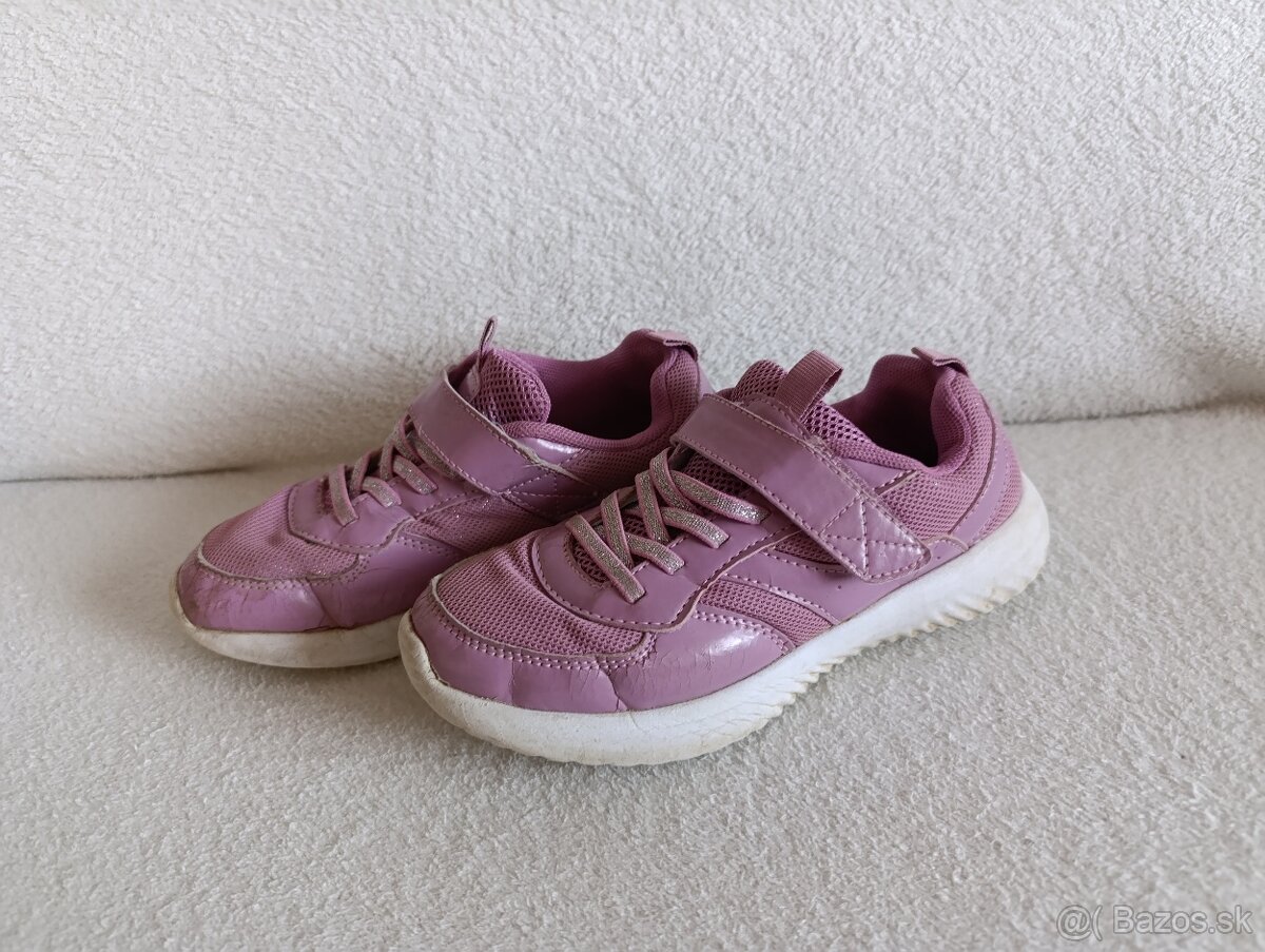 Predam Detske botasky Protetika 33.