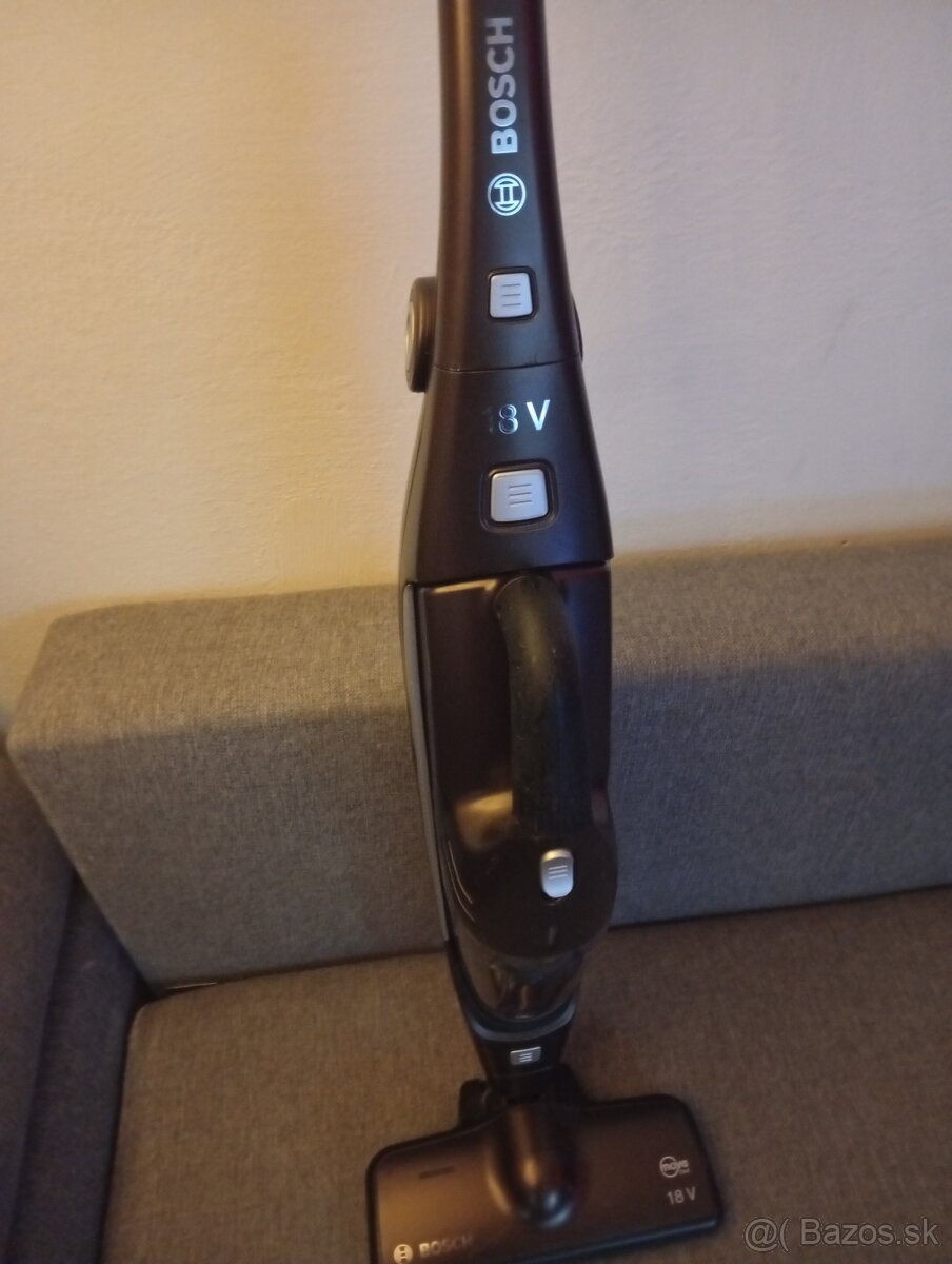 Bosch 18V Vysavávac