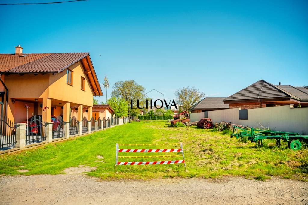 JEDINEČNÁ PONUKA_Krásny, slnečný pozemok v TOP LOKALITE