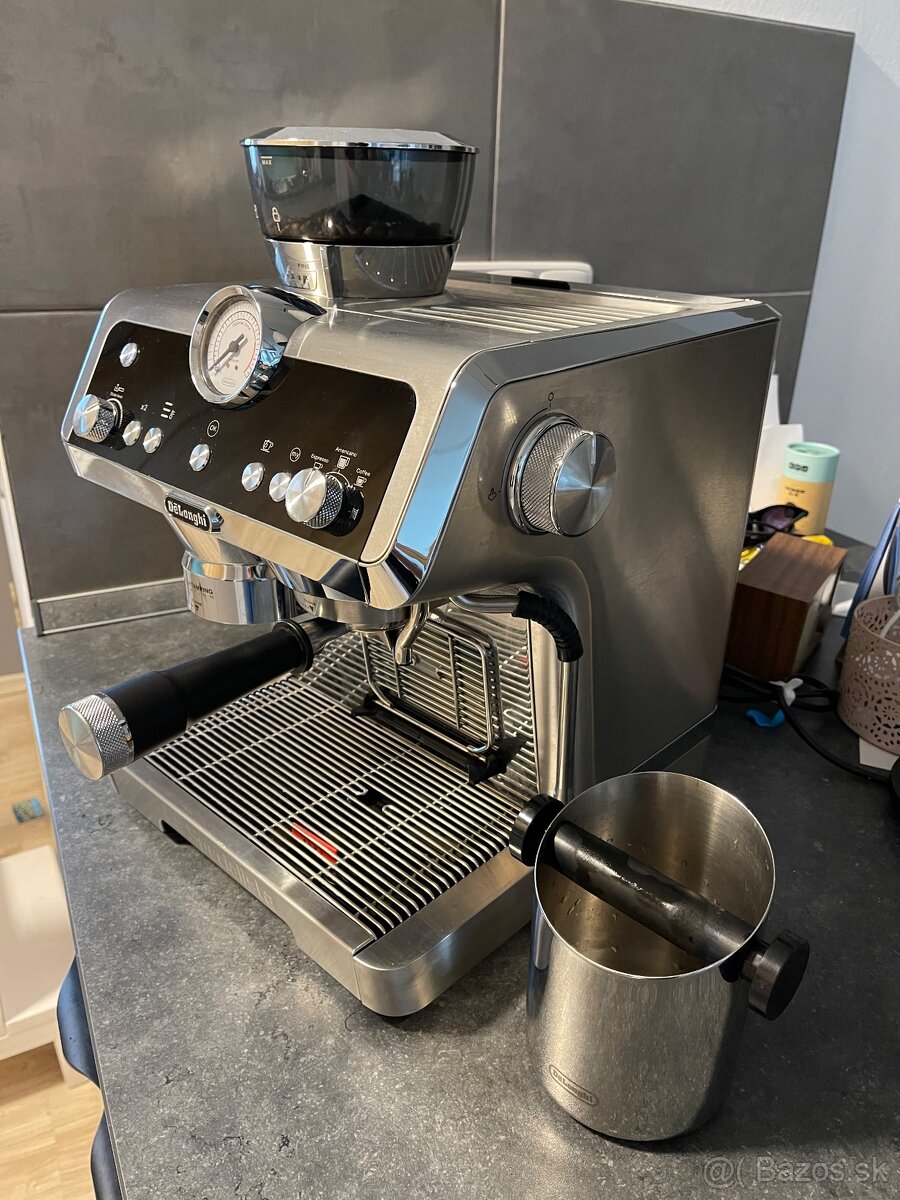 Pákový kavovar Delonghi La Specialista