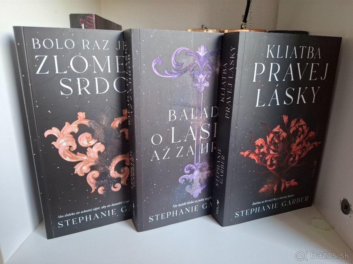 Stephanie Garber celá séria