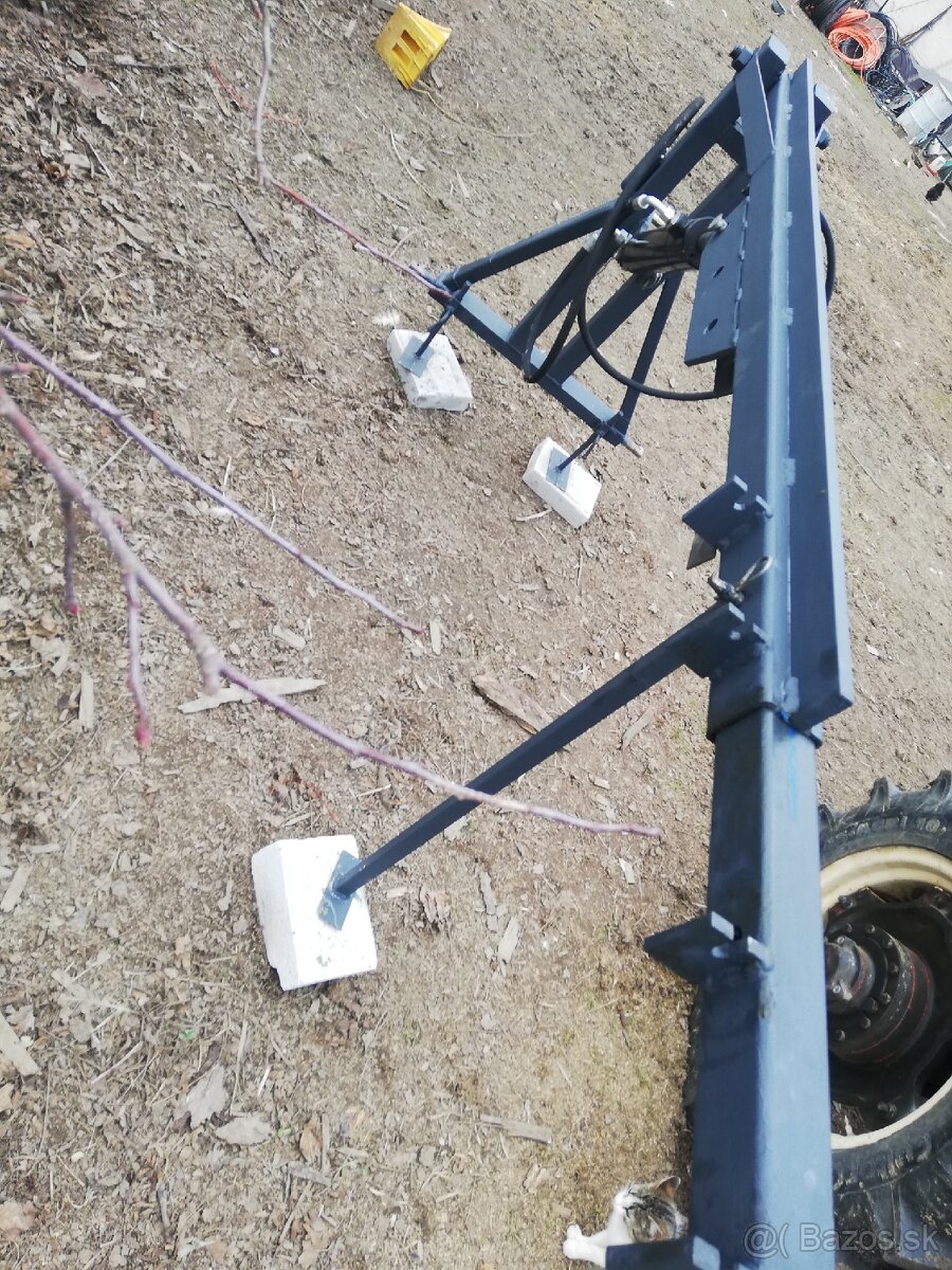 Rameno, ruka za traktor