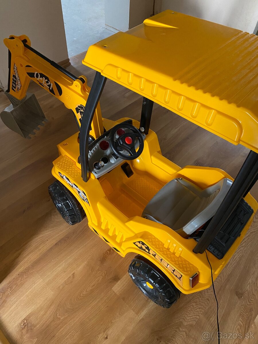 Veľký elektrický bager FEBER na 12V batériu