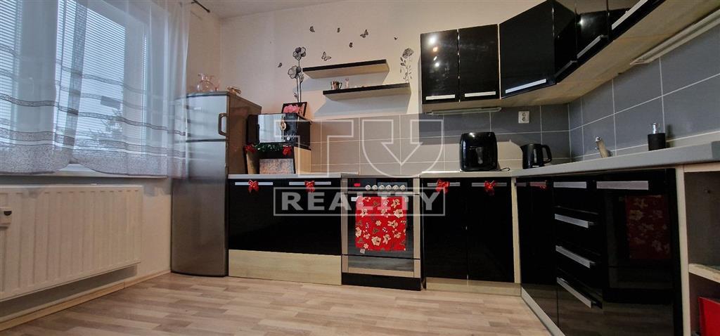 1 izbový zariadený byt na prenájom, širšie centrum, izby...