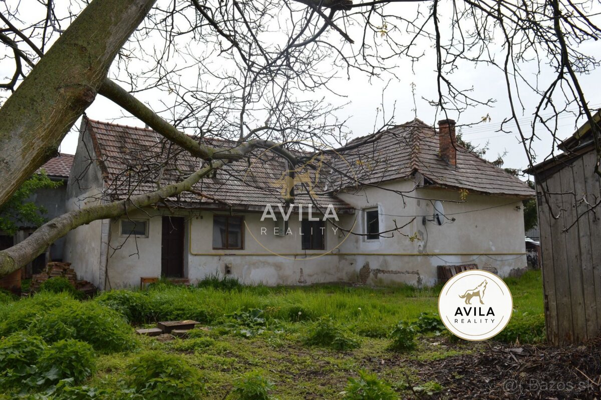 NA PREDAJ: rodinný dom s veľkorysým pozemkom 952m2 - Biely K