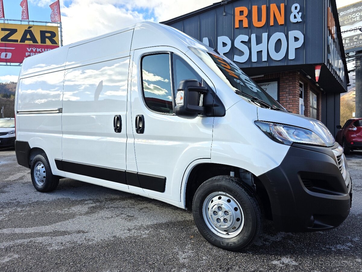 Peugeot Boxer Furgon 2,2 BlueHDI L2H2 330