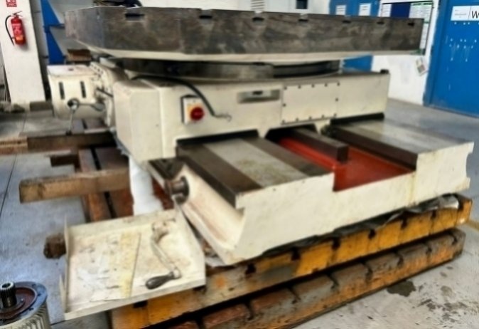 Generálně opravený otočný stůl pro E20 obráběcí stroj