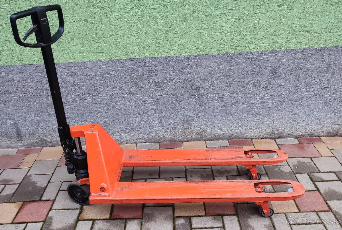 Paletovy vozík Toyota 2300