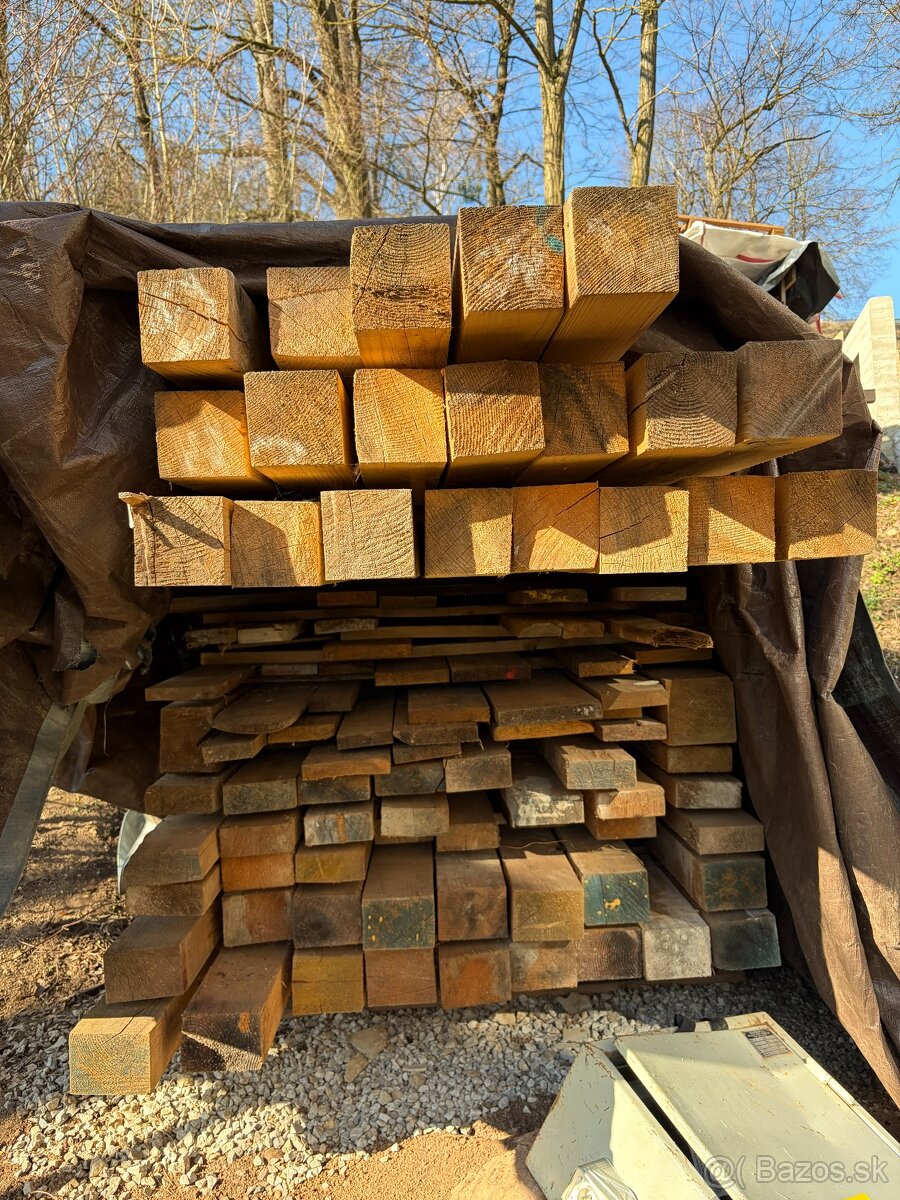 stavebne rezivo / hranoly