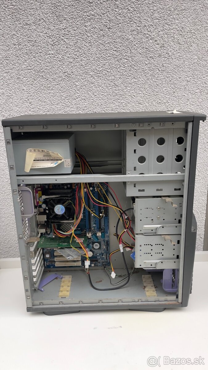 PC skrina a kompo