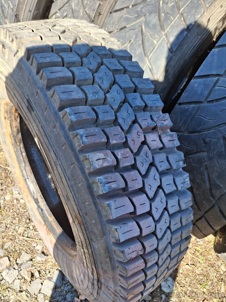 Protektor 225/75 r17.5
