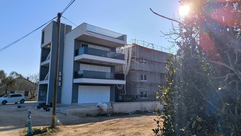 CHORVÁTSKO - 3 izbové apartmány v novostavbe - VIR