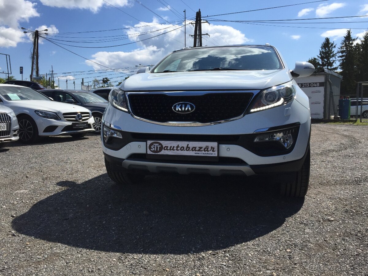 Kia Sportage 2.0 CRDi 4WD Silver 11 990 € / 97200km