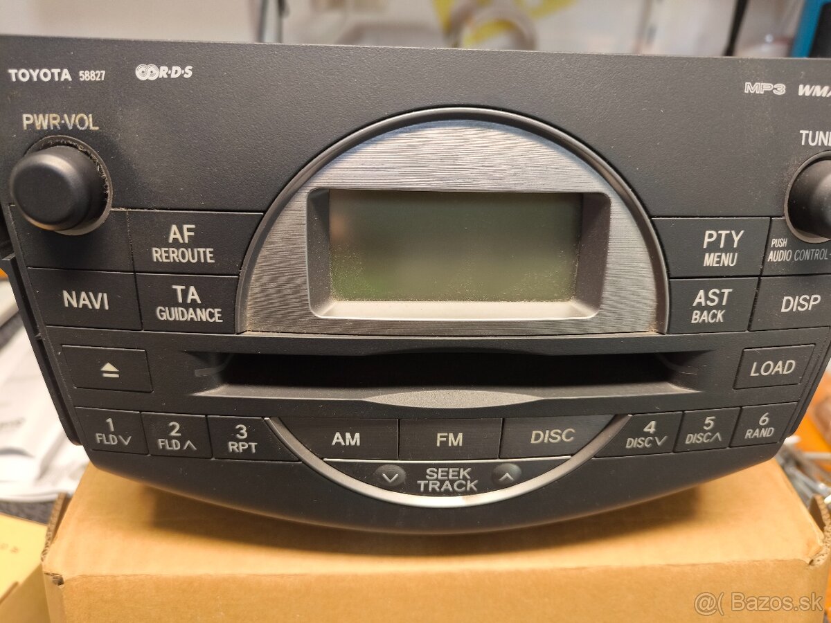 Autorádio originál Toyota