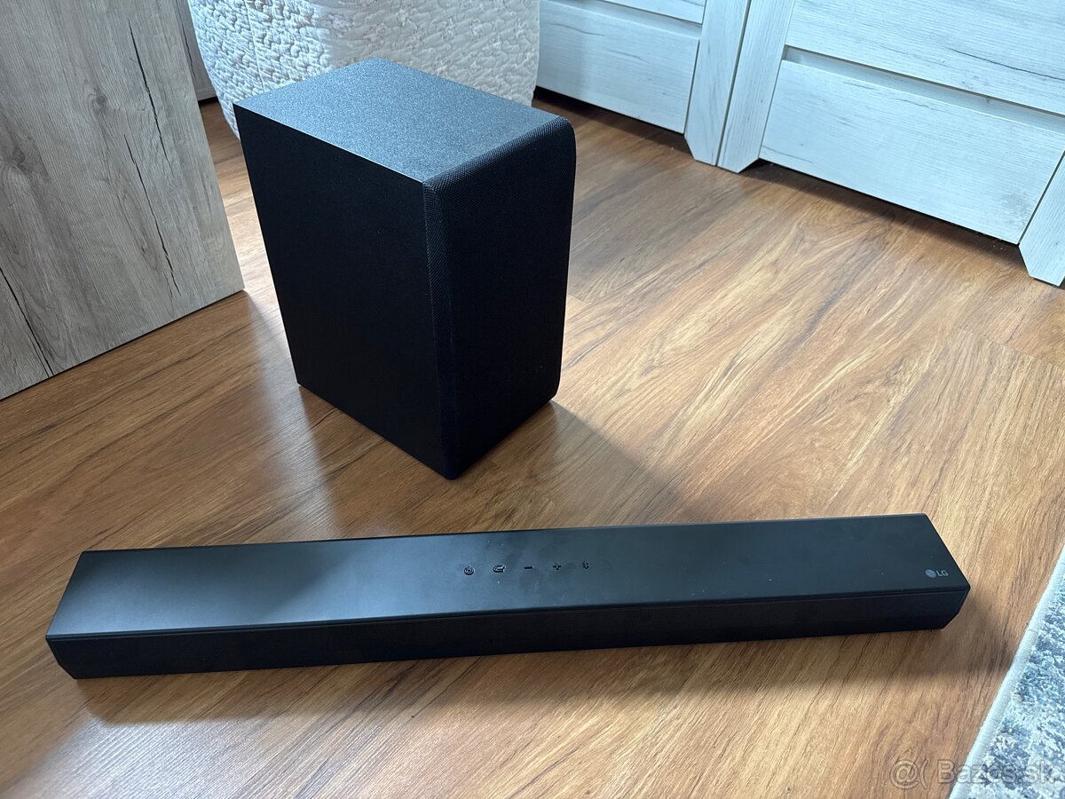 Soundbar LG S40T novy