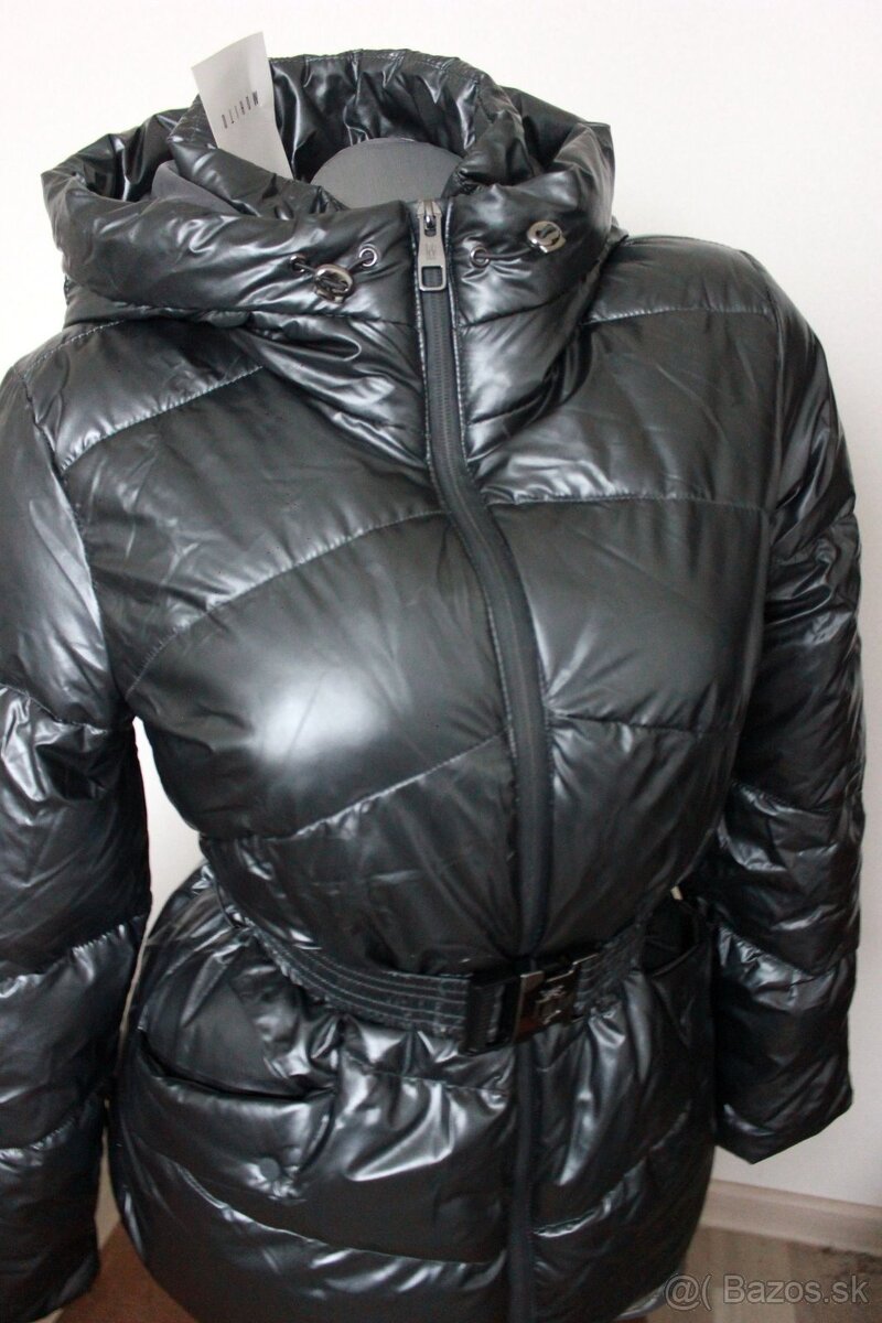 tepla bunda znacka Mohito