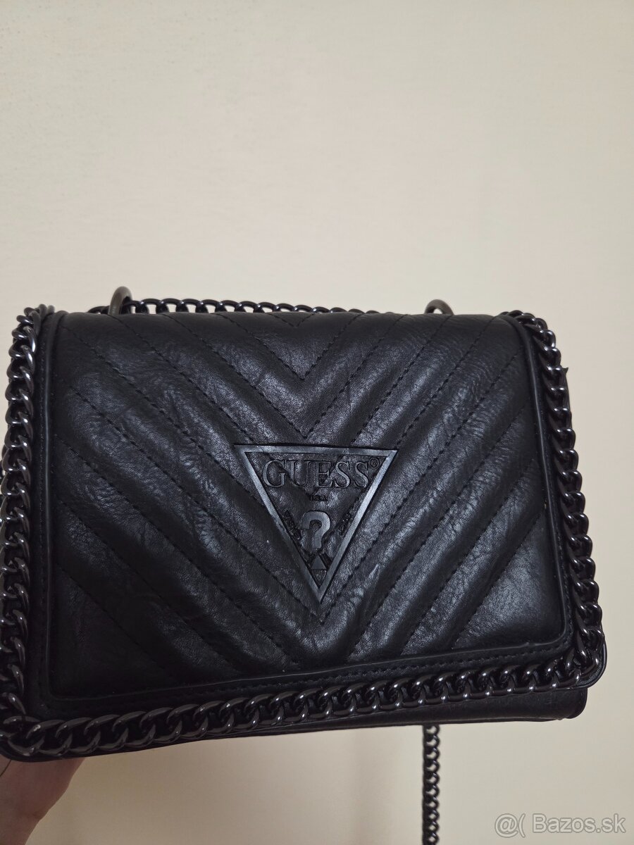 Guess kabelka čierna