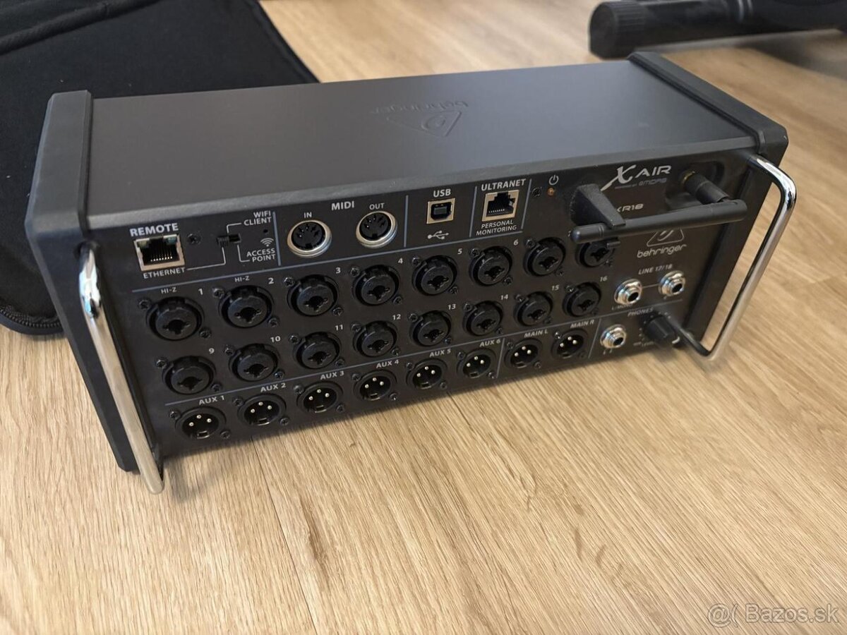 Behringer XAir XR18 digitální mixážní pult a interface
