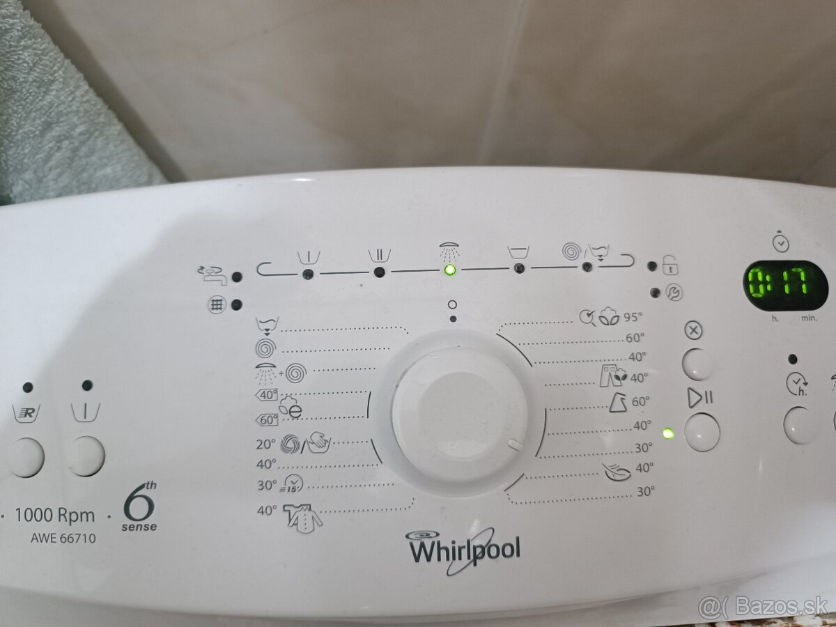 Práčka vrchom plnená