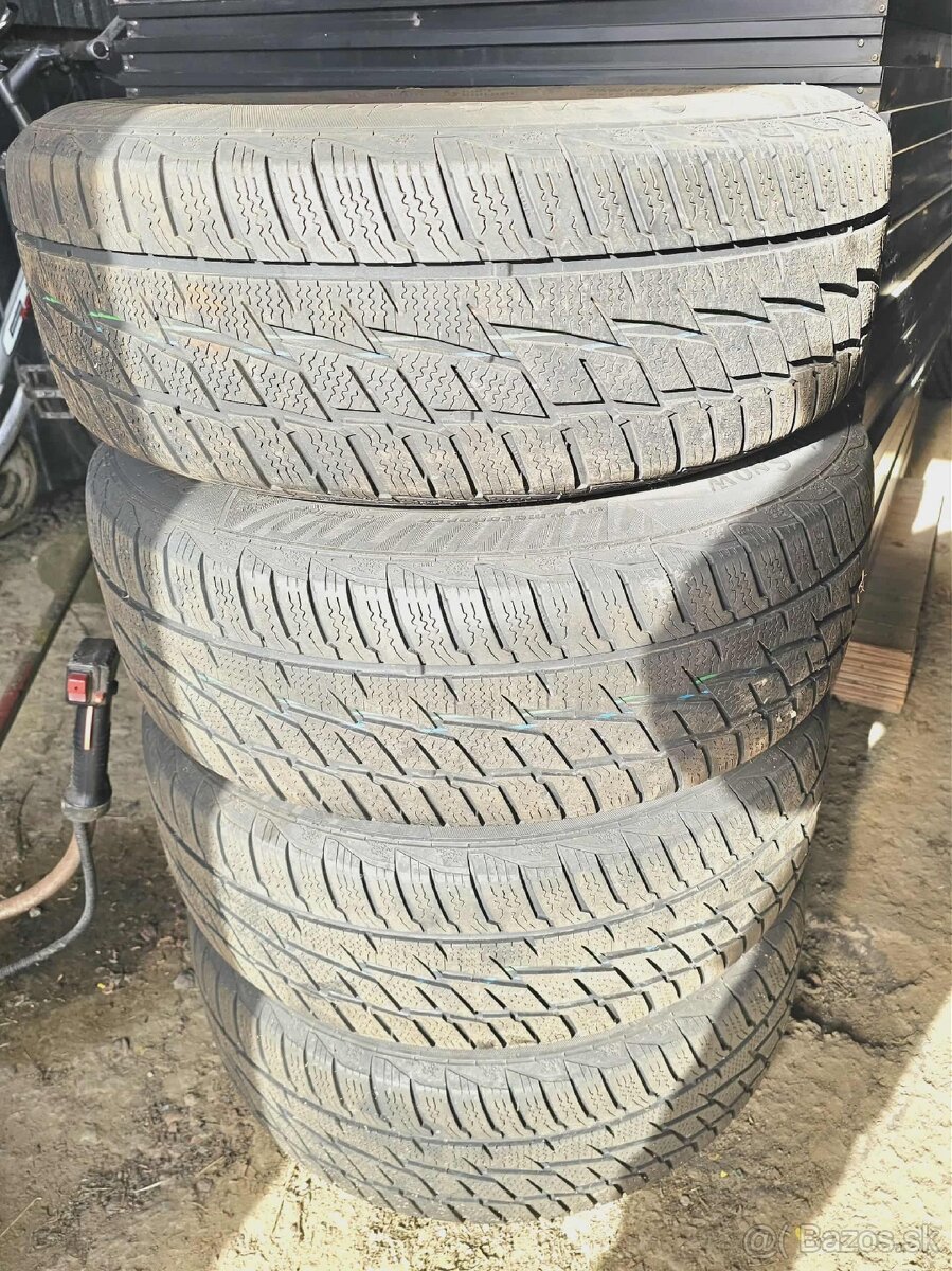 215/60 R16 zimné pneumatiky a disky R16