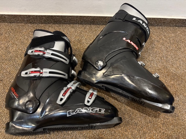 Pánske lyžiarky LANGE poškodená