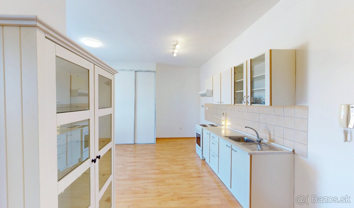 REZERVOVANÉ menší 2 izb.byt s balkónom 40m2