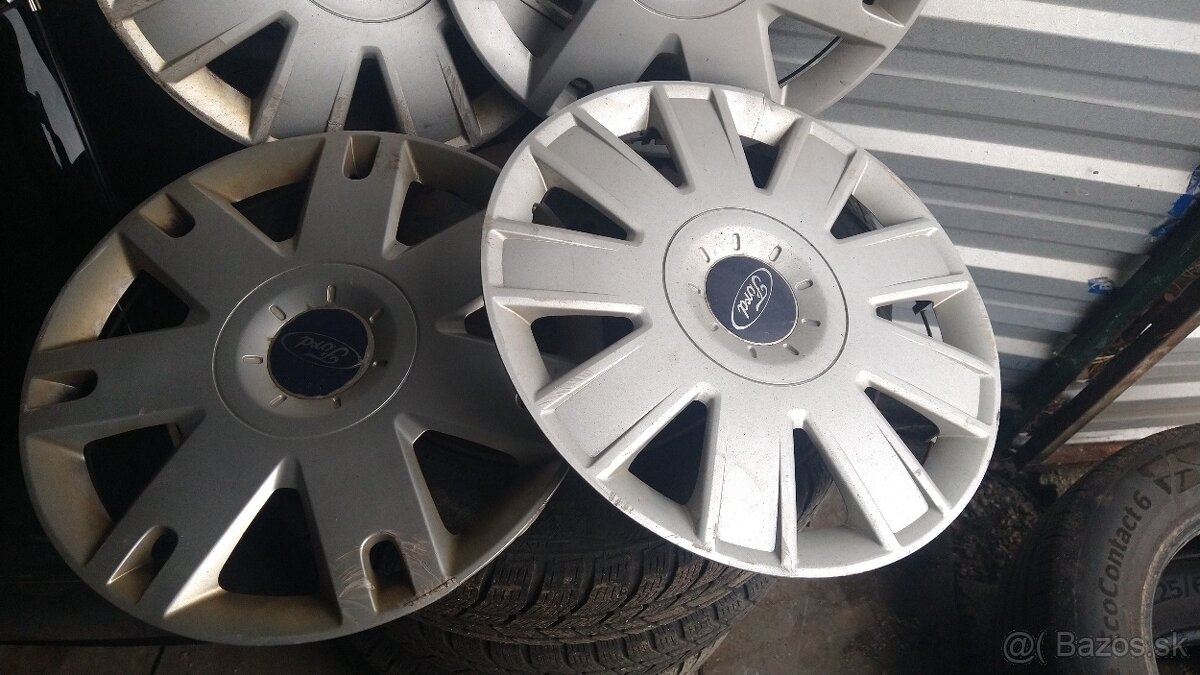 Puklice FORD 15"