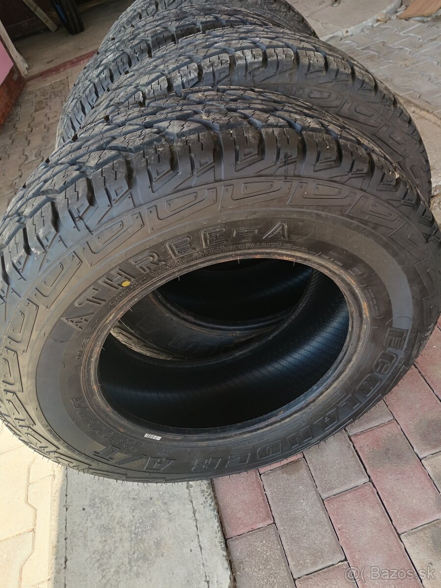 Three-A Ecolander 235/70 r16 A/T 104T ako nove