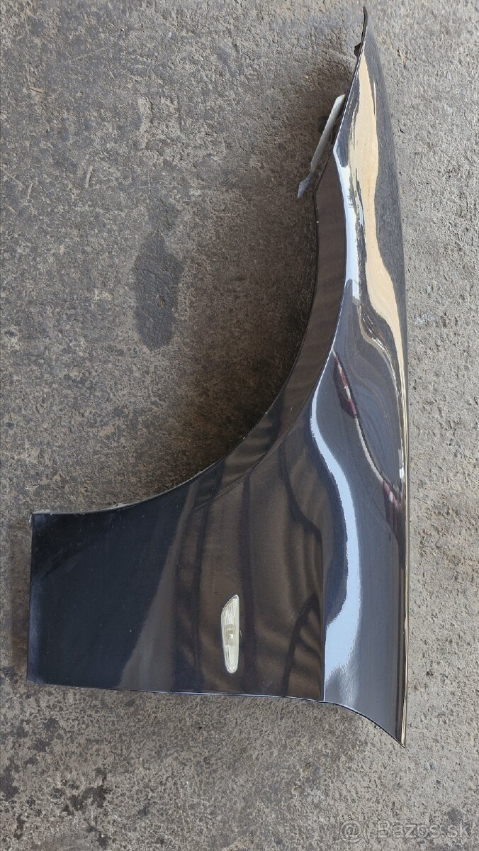 Predám predné blatniki bmw E90 E91