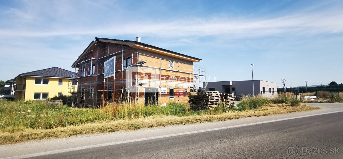 Nový 4 izb. rodinný dom / Banka SPA Piešťany
