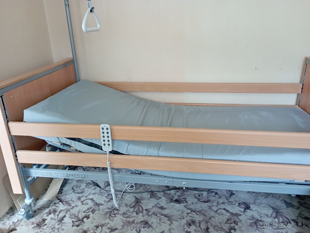 Polohovateľná posteľ