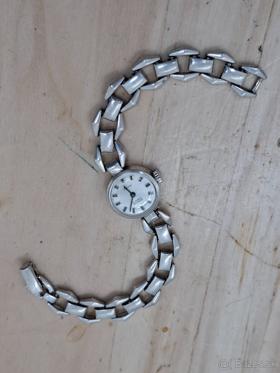 Predám funkčné celostrieborné dámske hodinky RENO 17 jewels