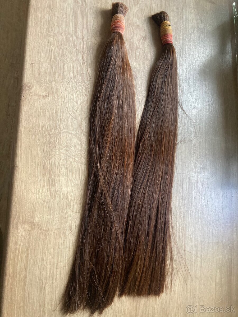 Predám ľudské vlasy medena farba 199g 52 cm