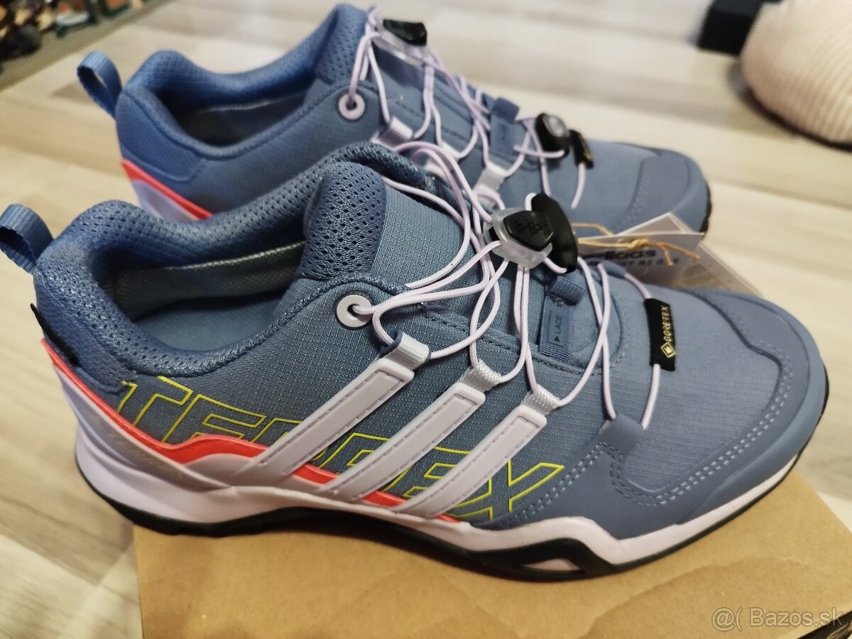 Tenisky Adidas Terrex Swift R2