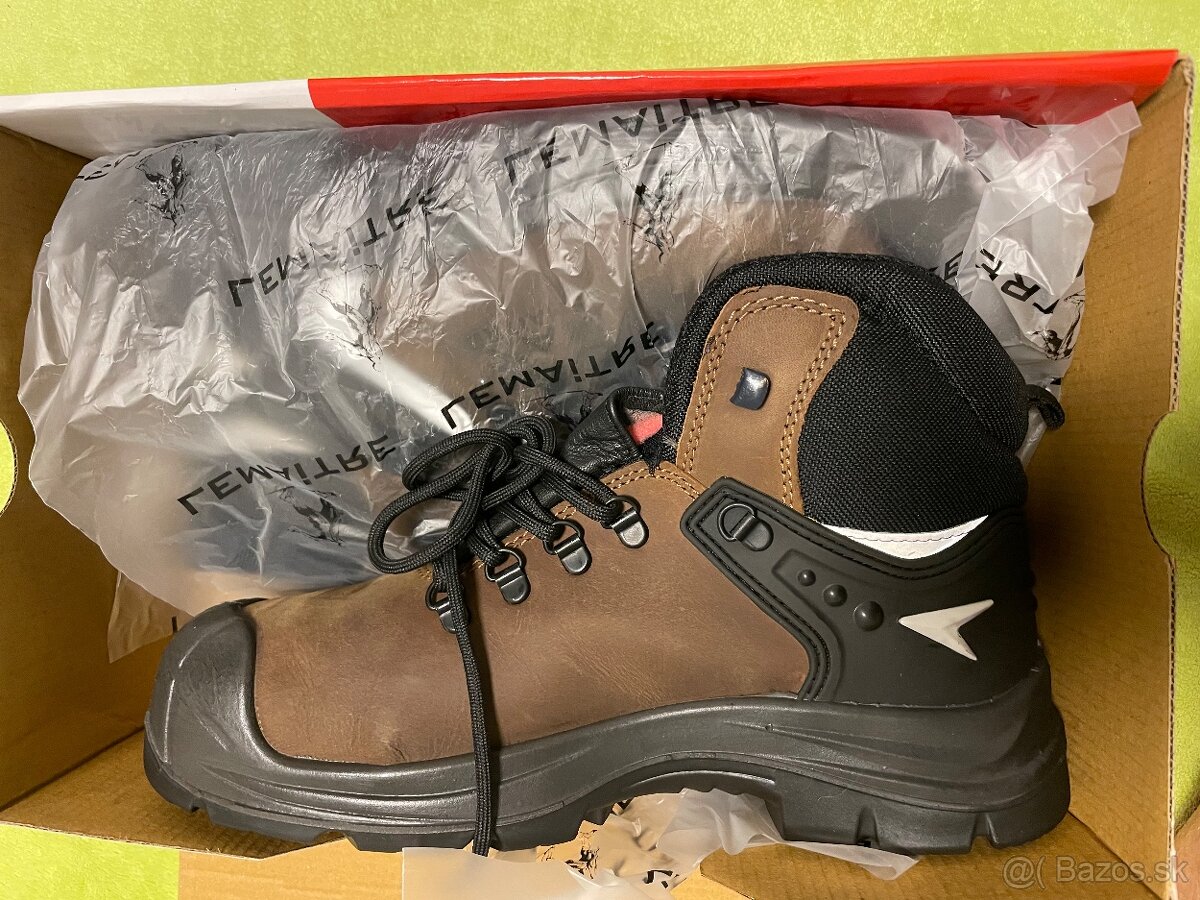 Pracovná obuv členkoch S3 44