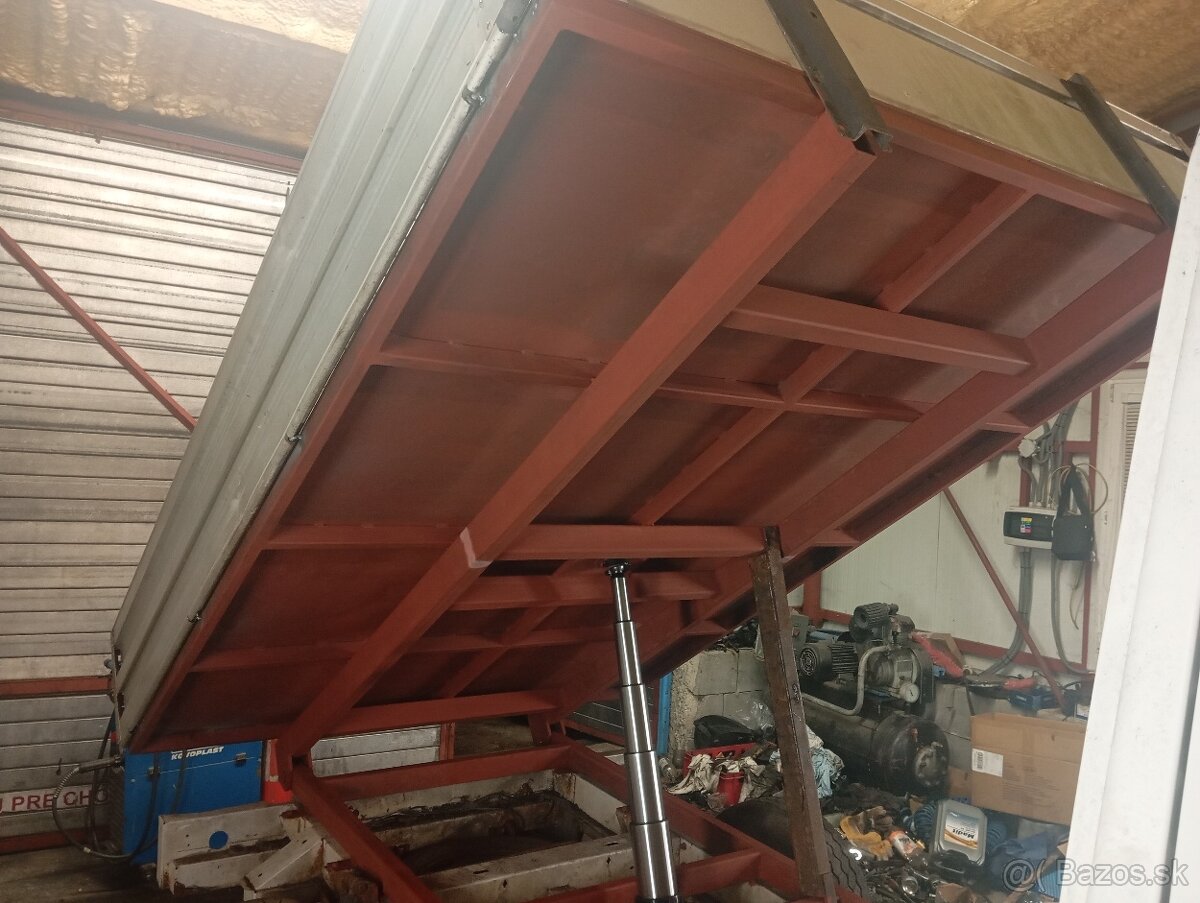 Predám vyklapaciu korbu