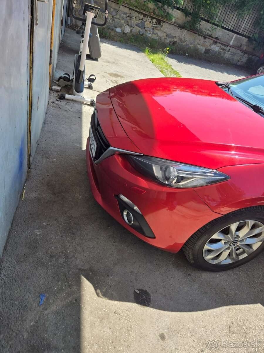 Mazda3 typ BM rok 2015 2.2 diesel sedan bordová